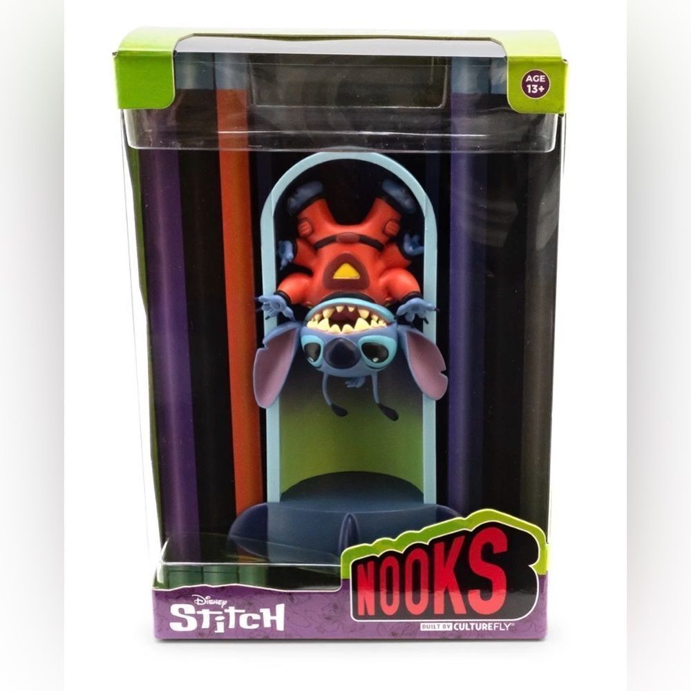 Disney's Lilo & Stitch Book Nook featuring Stitch -Nooks by CultureFly- Series 2
